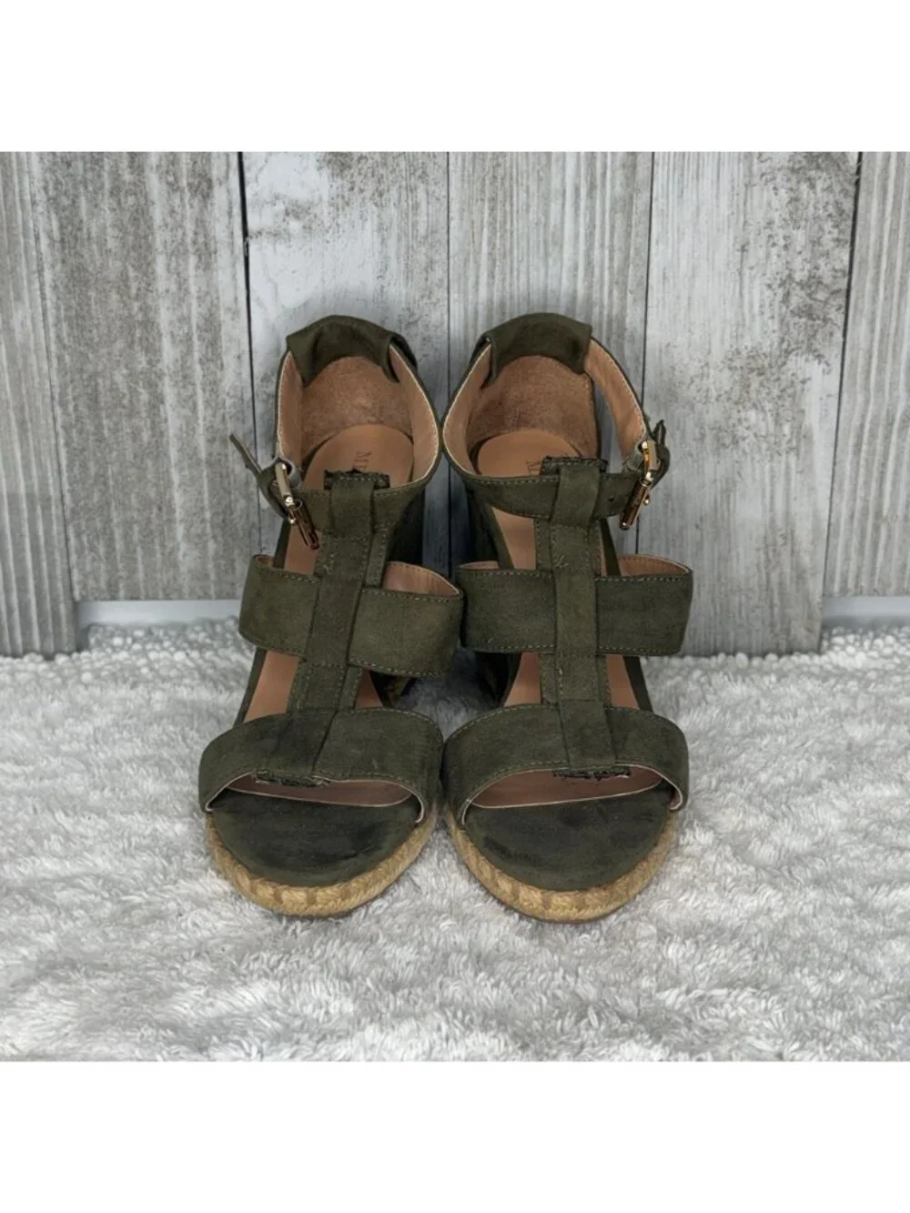 Merona Olive Green Wedge Sandals 6